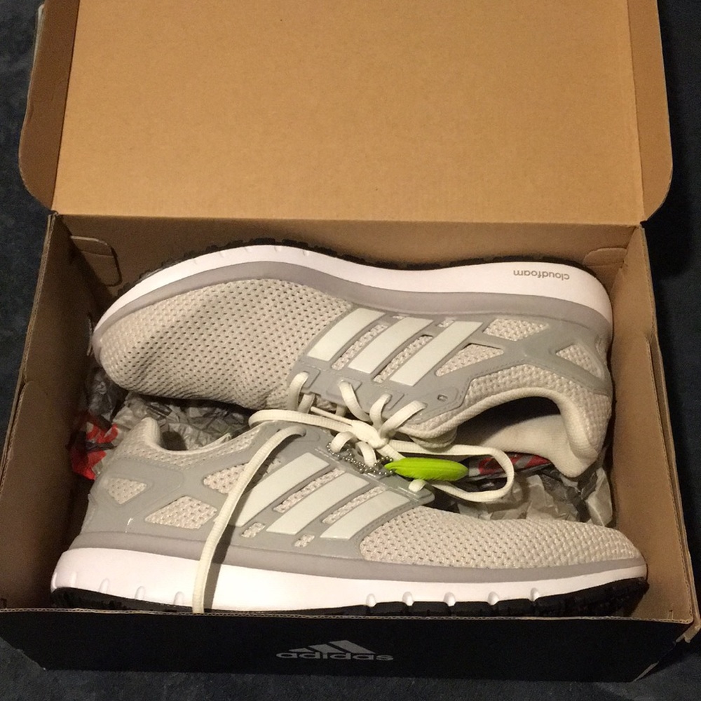 Adidas energy cloud shoe